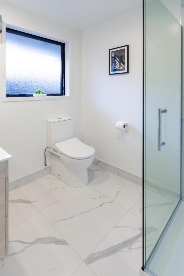1 Bedroom 1 Bath, Executive Escape, Northlands Mall Christchurch Kültér fotó